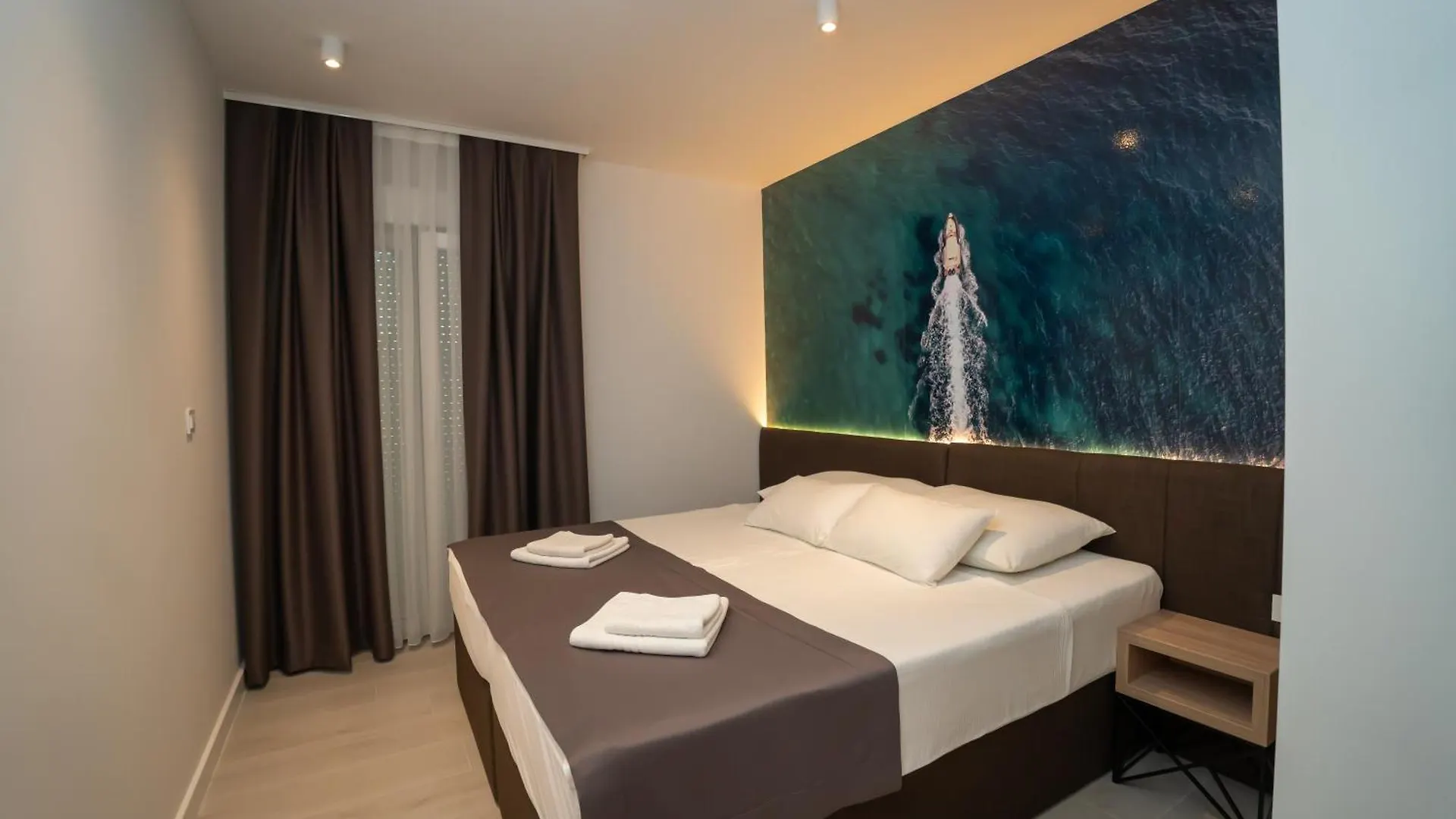 Villa Malo More Trogir 3*, Arbanija