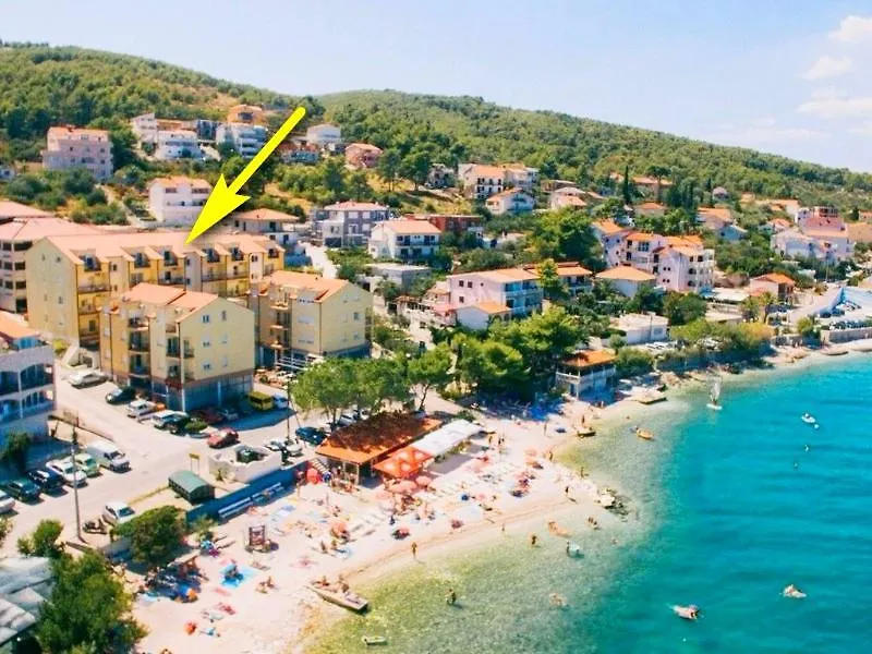 شقة فندقية Arbanija Villa Malo More